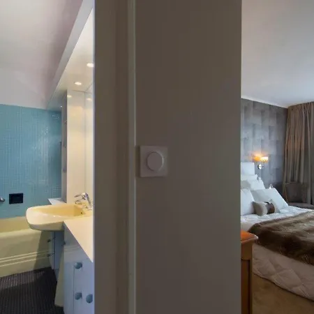 De Luxe Au Centre De 1850 Avec Cheminee Et Balcon - Fr-1-564-21 Apartamento Courchevel